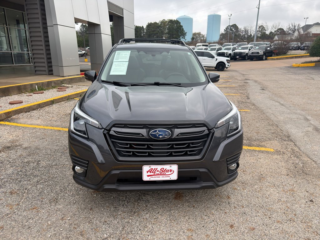 Used 2022 Subaru Forester Limited image 2