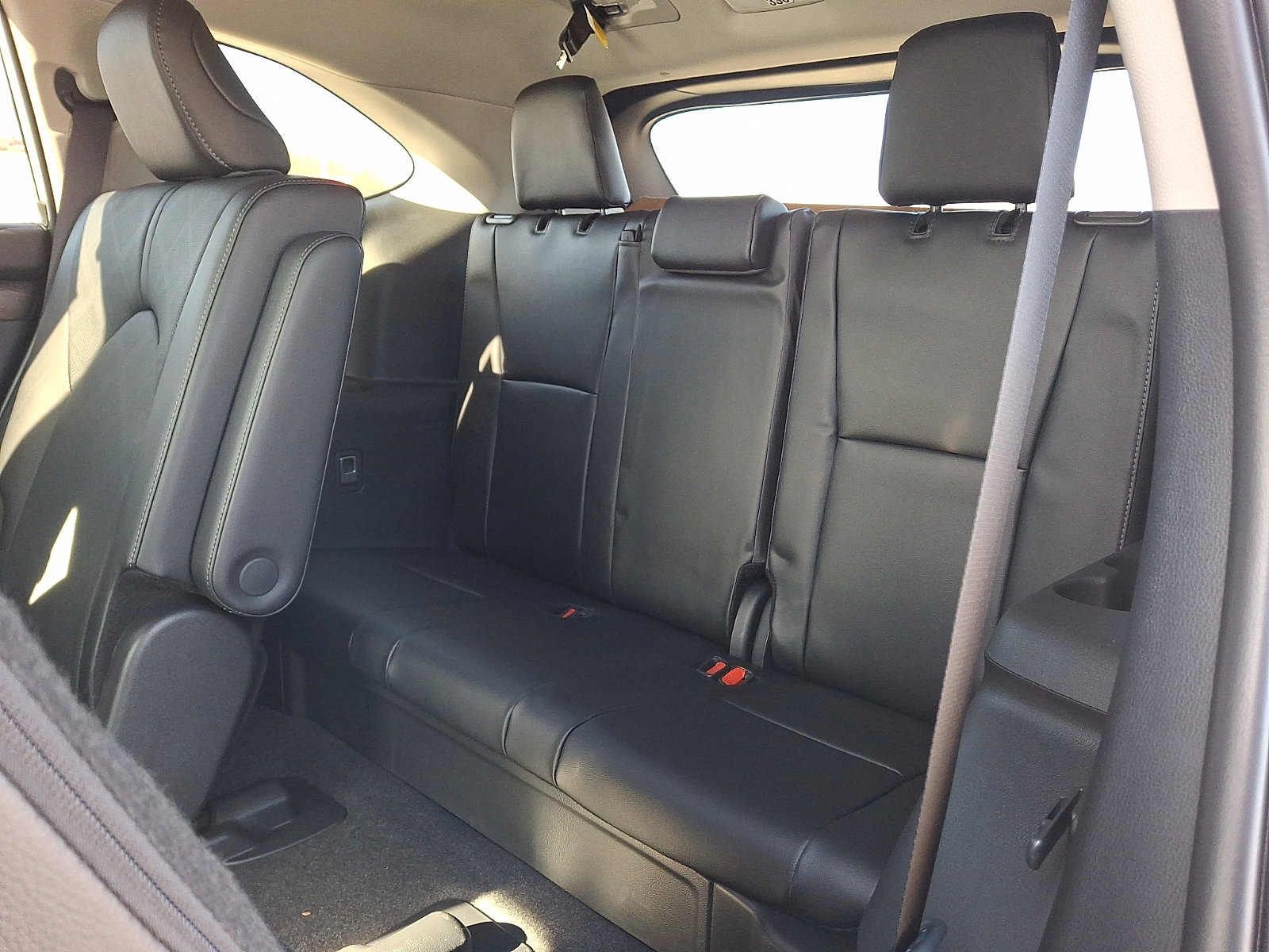 New 2026 Toyota Highlander Platinum image 7