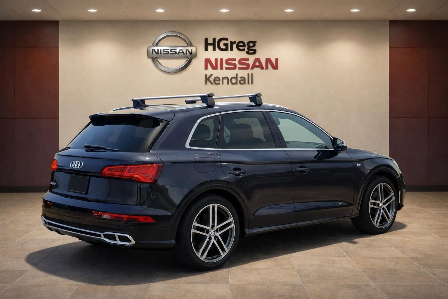 Used 2018 Audi SQ5 Premium Plus w/ S Sport Package AWD/4WD image 4