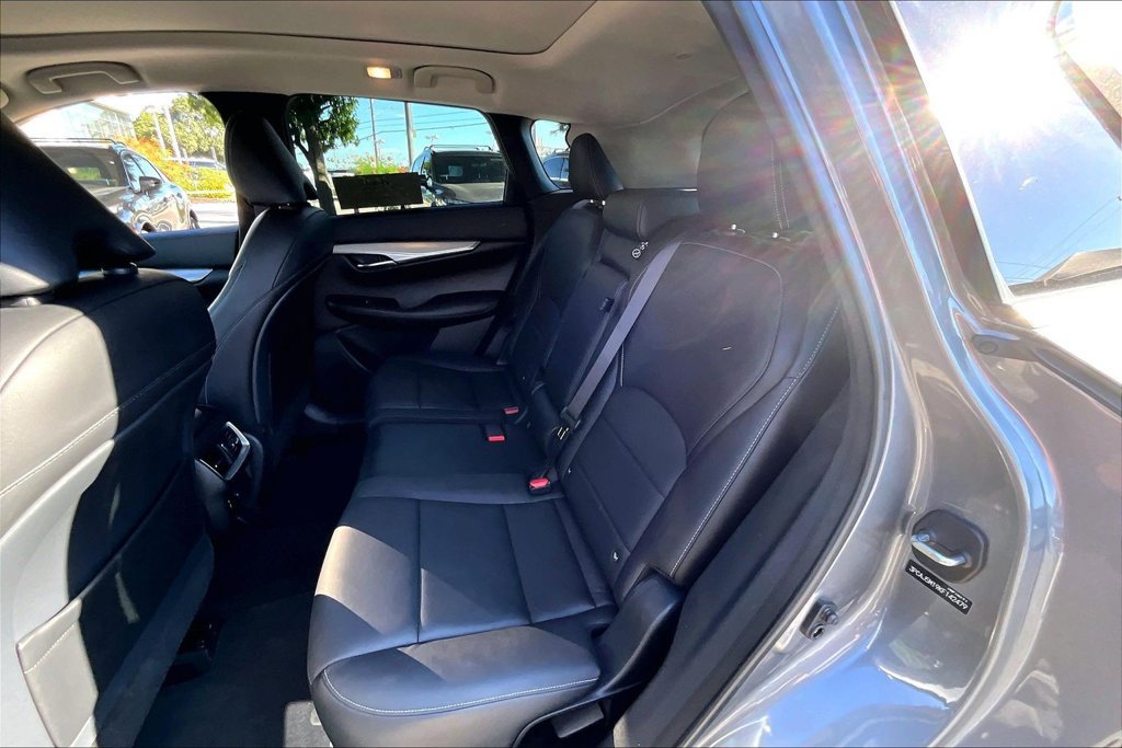 Used 2019 INFINITI QX50 Luxe w/ Navigation Package FWD image 35