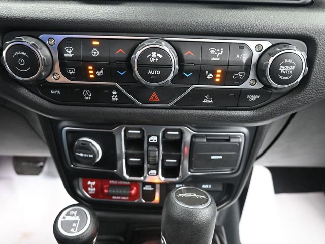 Used 2024 Jeep Gladiator Willys image 13