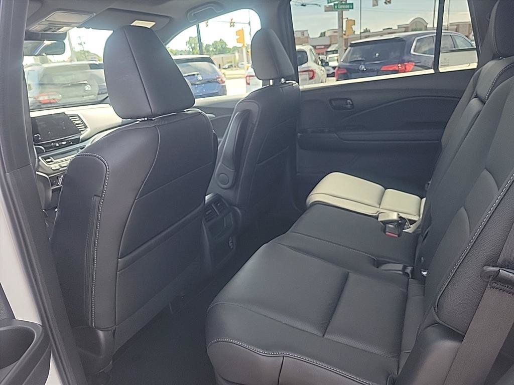 Used 2023 Honda Passport EX-L image 18