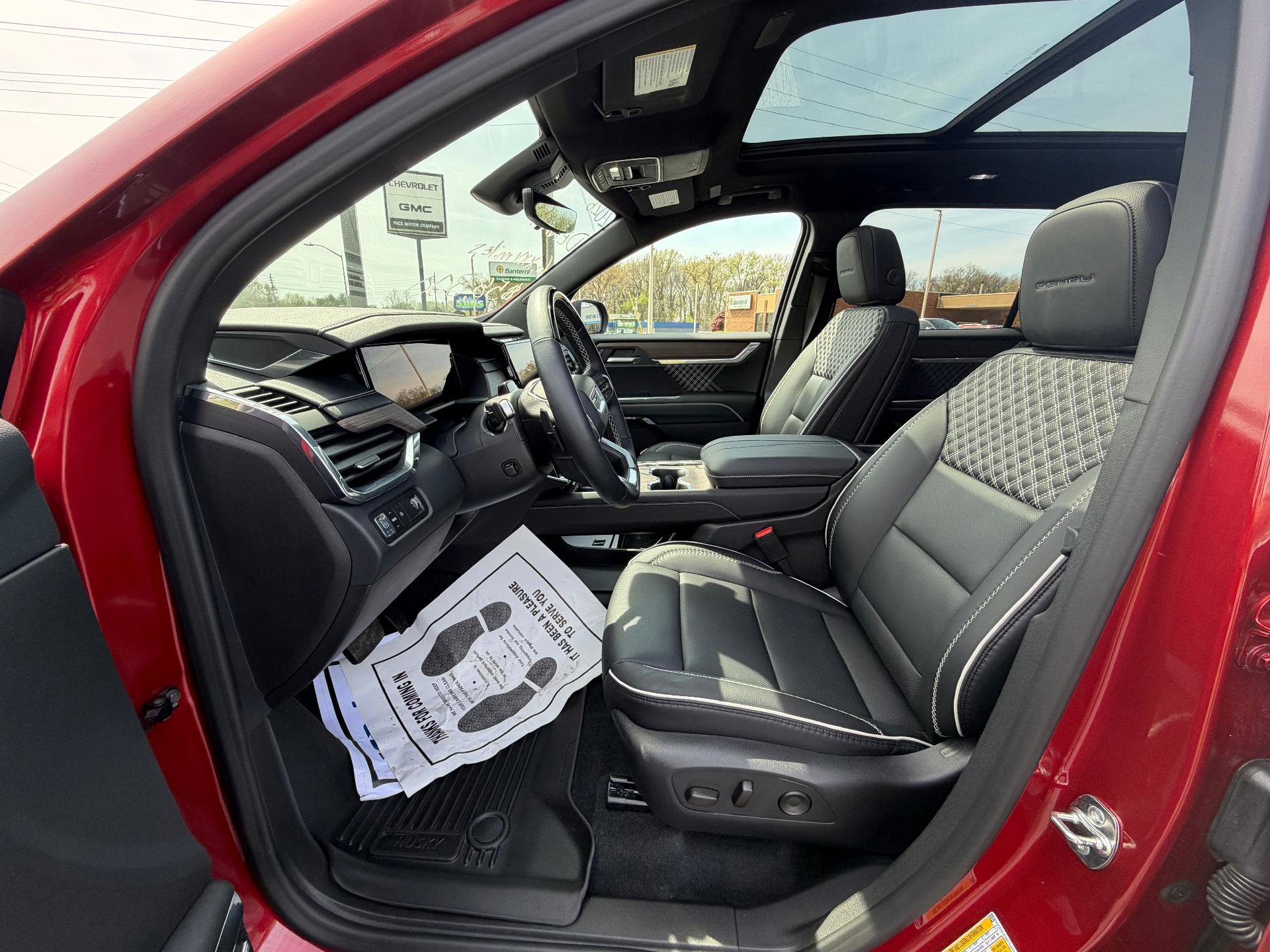 Used 2026 GMC Acadia Denali w/ Super Cruise Package image 10