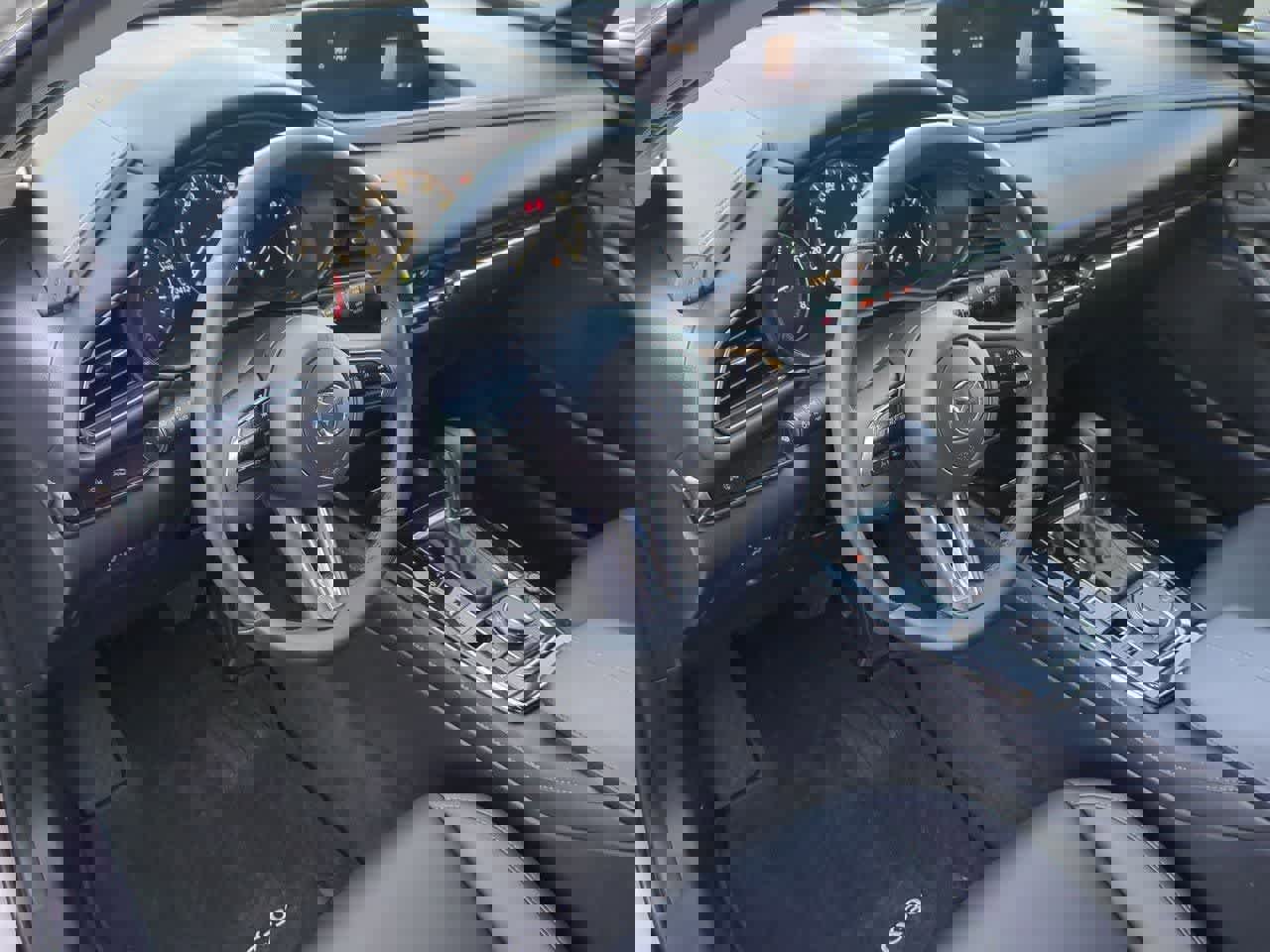 Used 2024 MAZDA CX-30 AWD 2.5 S w/ Preferred Package image 2