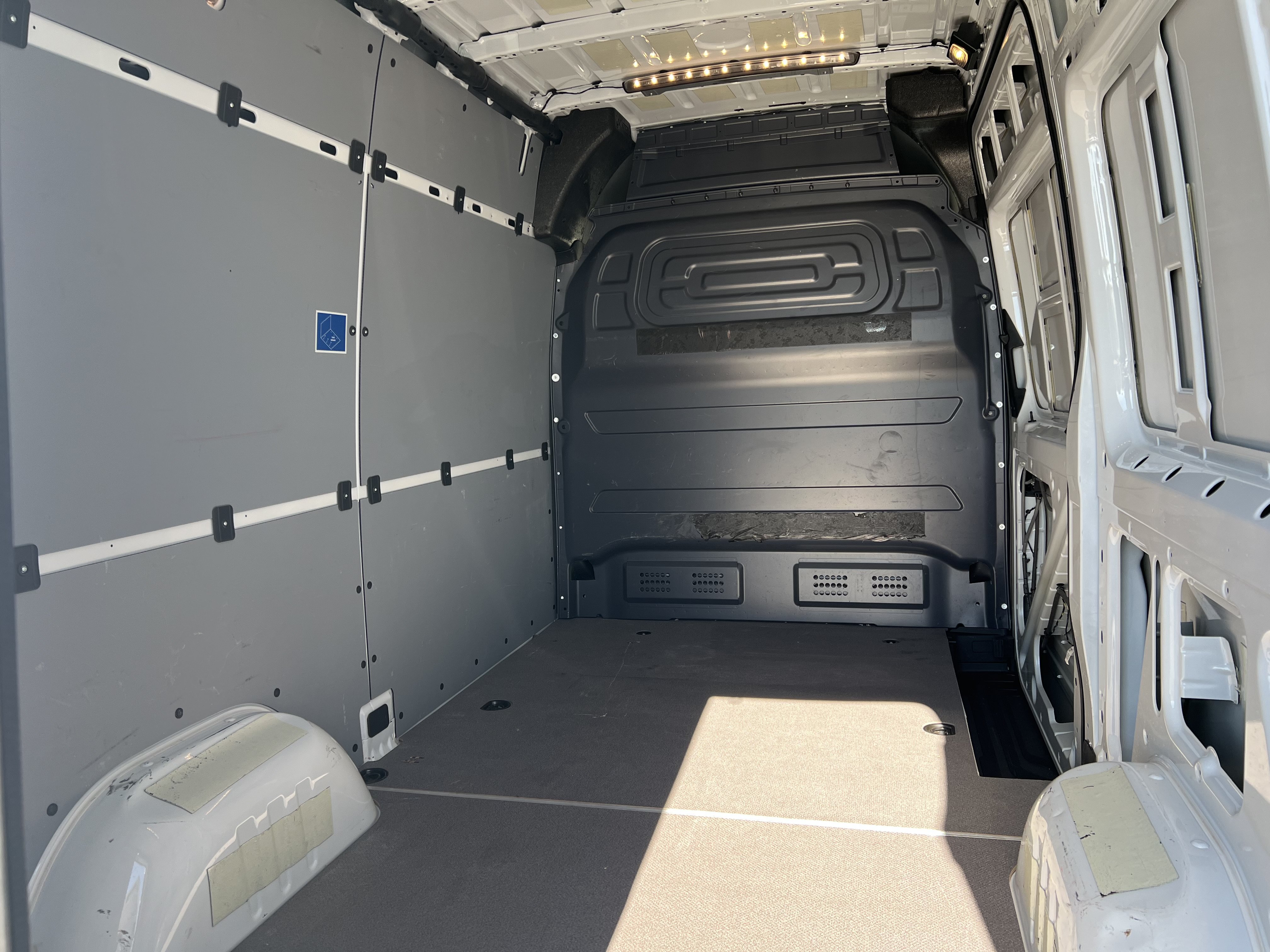 Certified 2023 Mercedes-Benz Sprinter 2500 image 18
