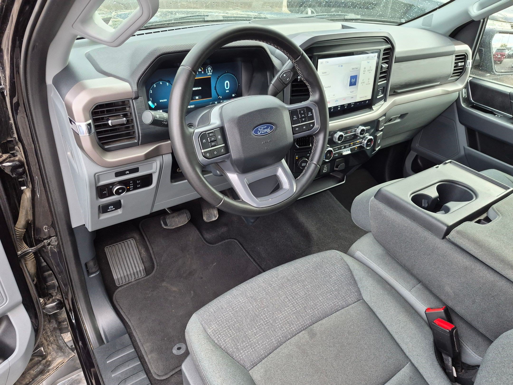 Used 2025 Ford F150 XLT w/ Equipment Group 301A Standard AWD/4WD image 17
