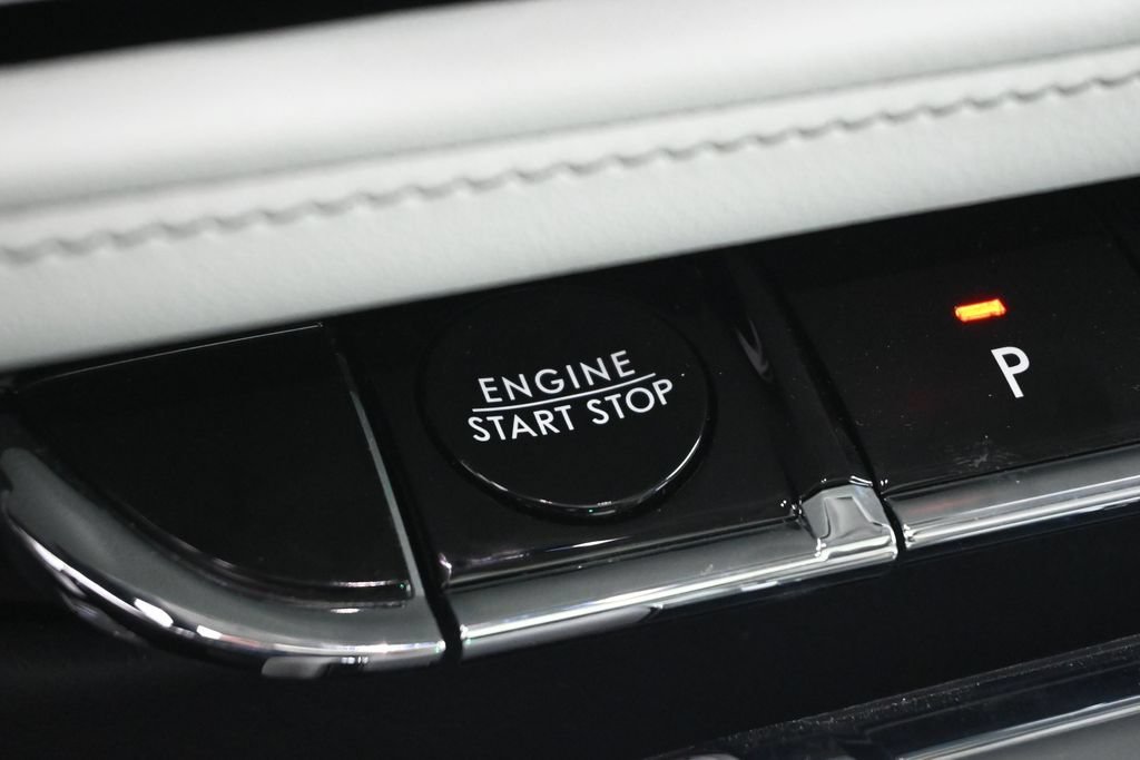 Used 2025 Lincoln Aviator Reserve w/ Equipment Group 201A AWD/4WD image 18