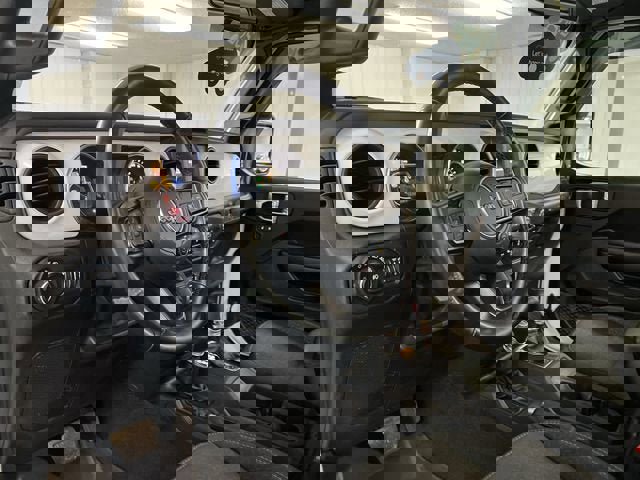 Used 2021 Jeep Wrangler Sport image 10