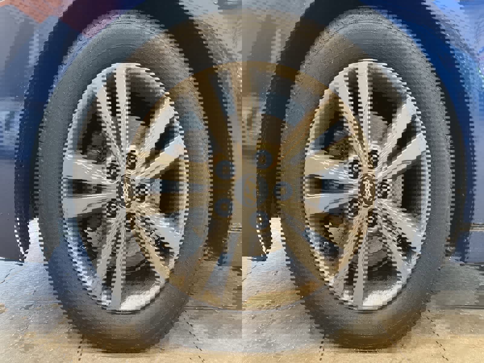 Used 2017 Hyundai Elantra SE image 9