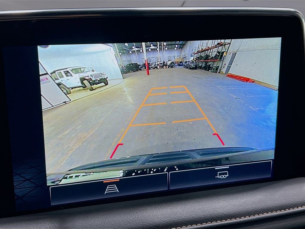 Used 2023 GMC Yukon XL AT4 image 36