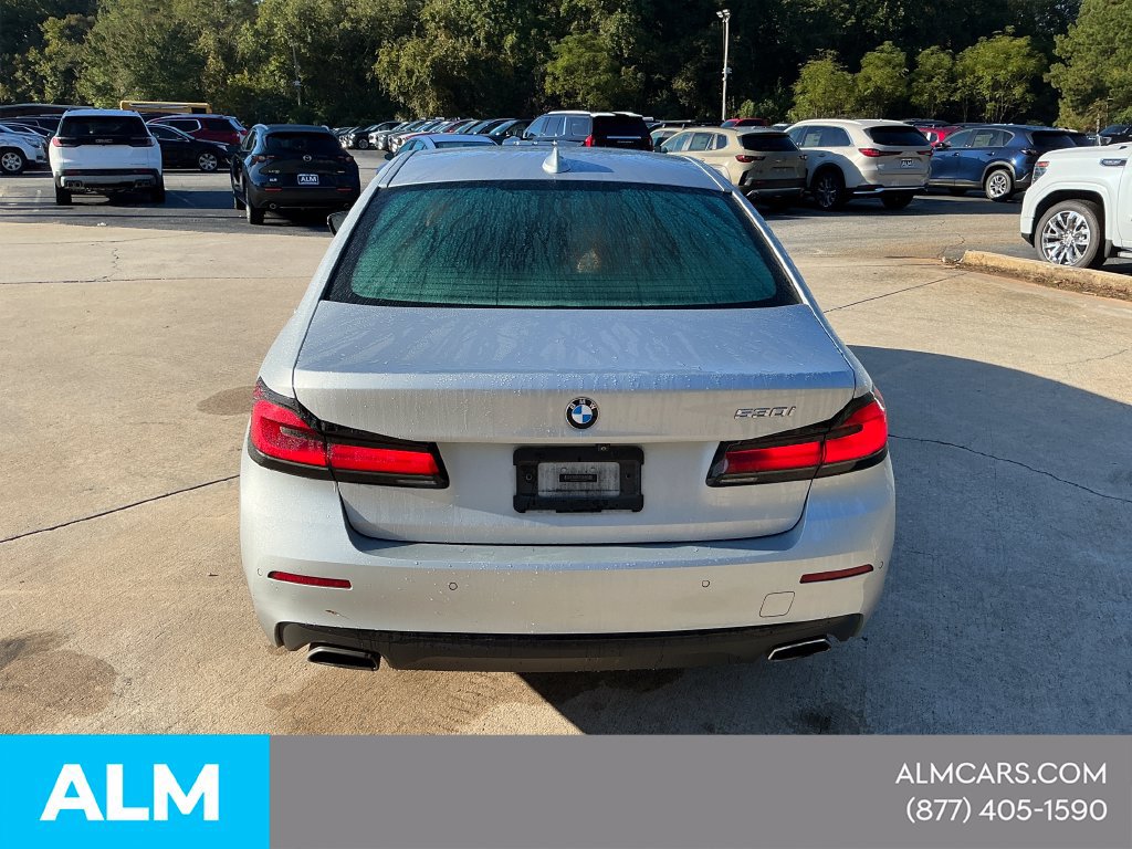Used 2021 BMW 530i w/ Premium Package RWD image 5