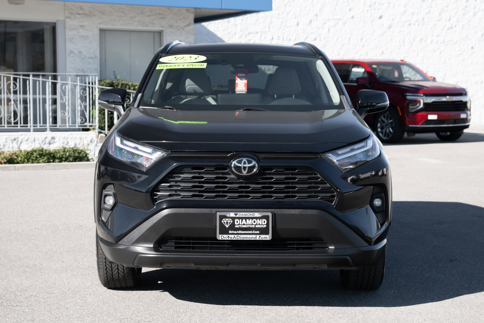 Used 2023 Toyota RAV4 XLE Premium image 2