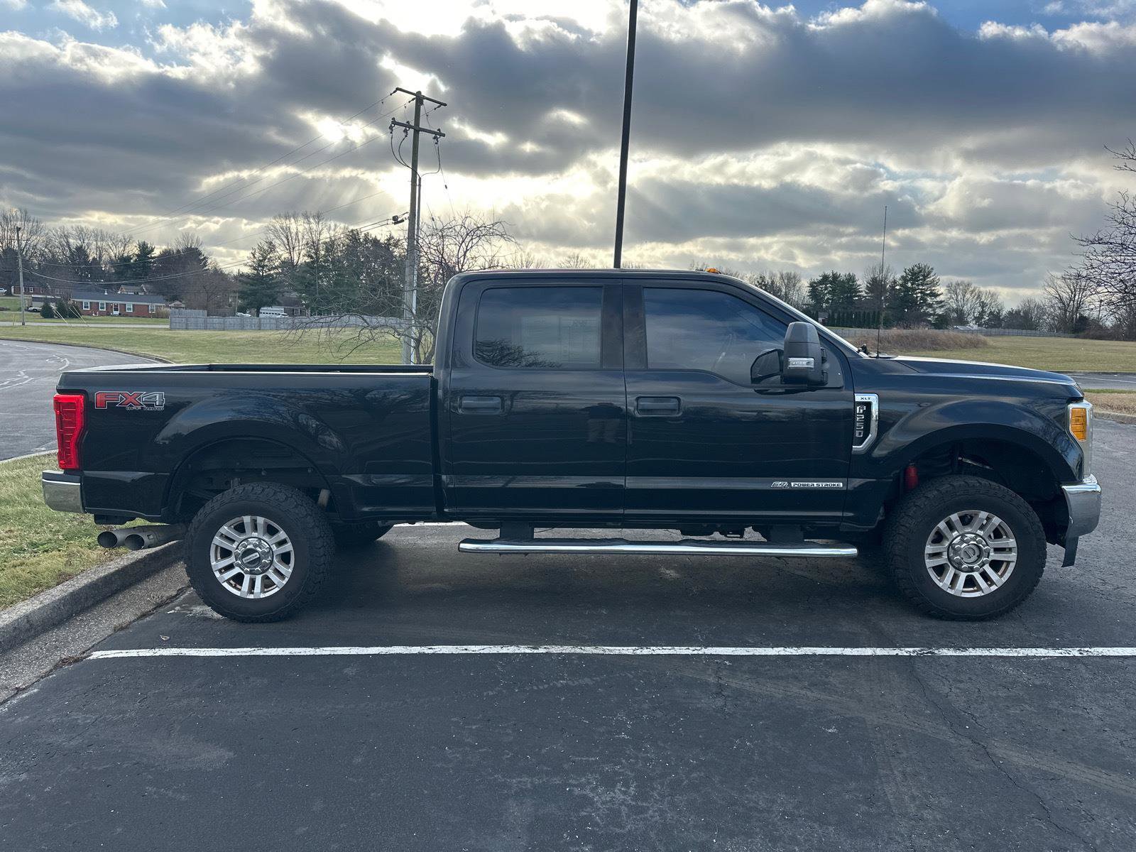 Used 2017 Ford F250 XLT w/ XLT Value Package image 10