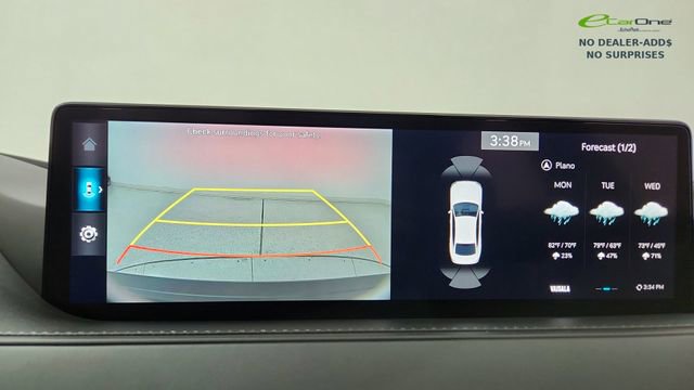 Used 2024 Genesis G80 image 46