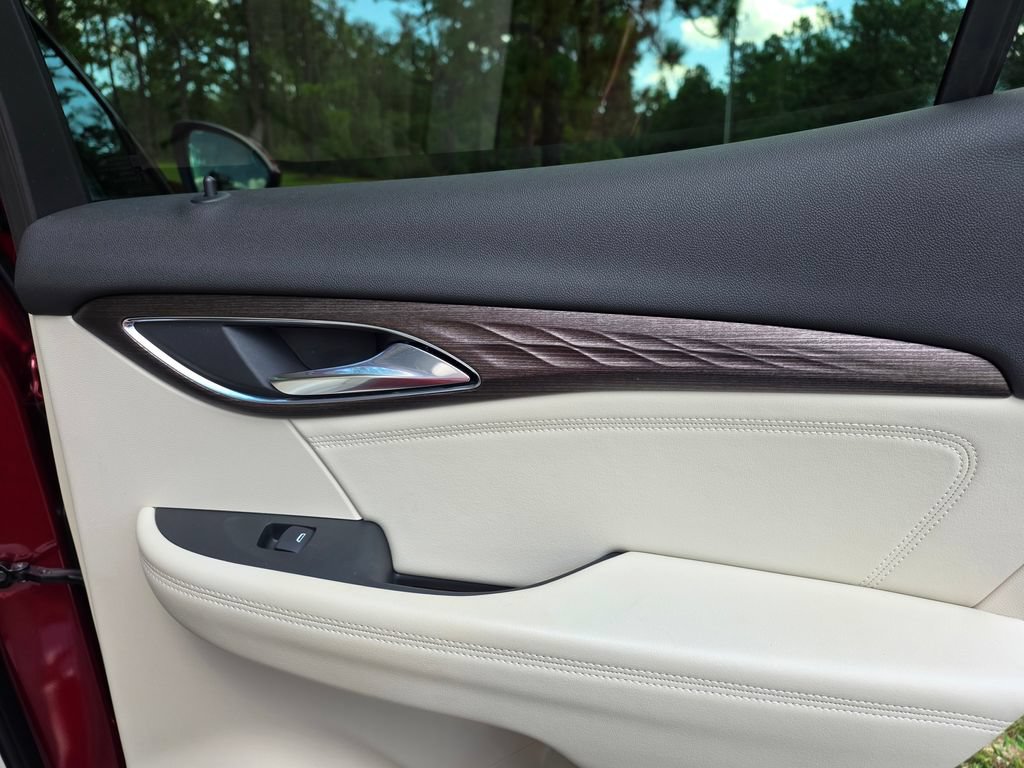 Used 2023 Buick Envision Avenir FWD image 26