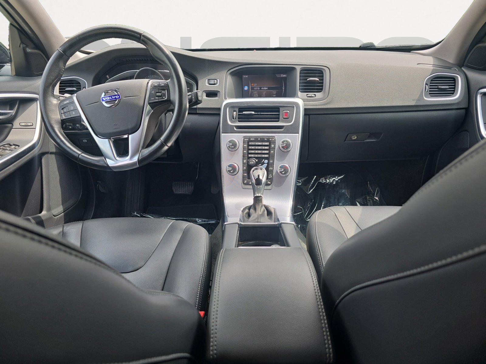 Used 2018 Volvo V60 T5 Cross Country w/ Convenience Package AWD/4WD image 3