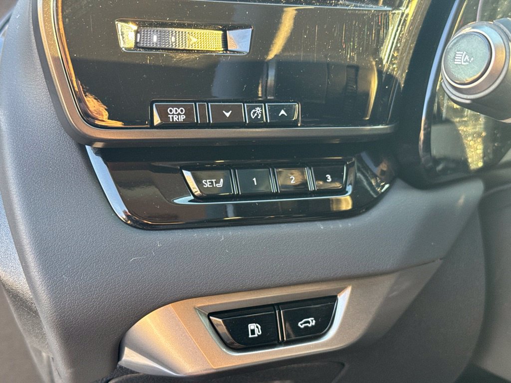Used 2023 Lexus RX 350 Premium Plus w/ Cold Area Package AWD/4WD image 17