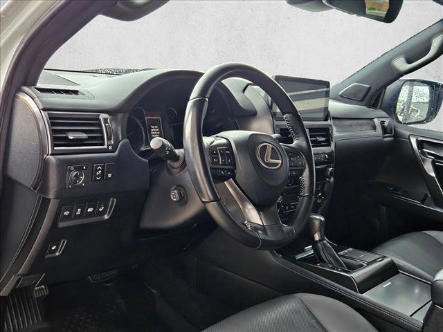 Used 2022 Lexus GX 460 w/ Black Line Special Edition image 8