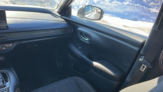 Used 2025 Honda HR-V Sport image 22