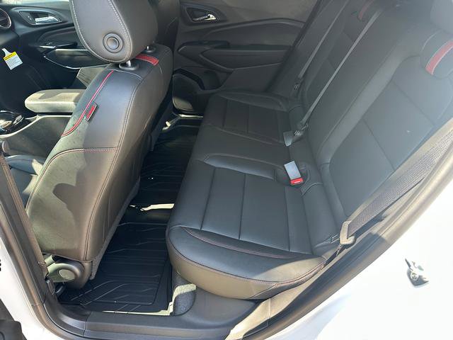 New 2025 Chevrolet Trax RS w/ Sunroof Package image 12