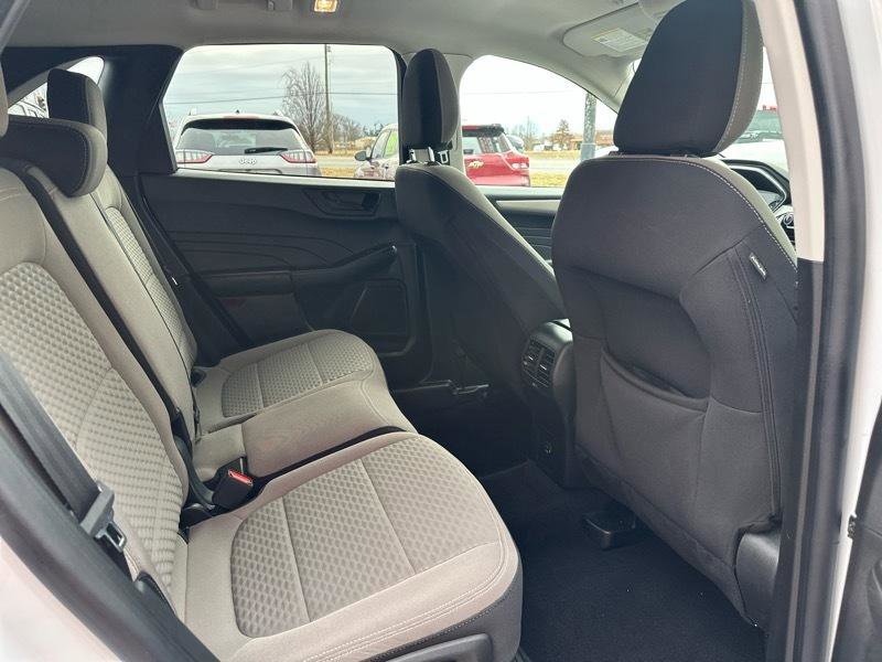 Used 2022 Ford Escape SE image 7