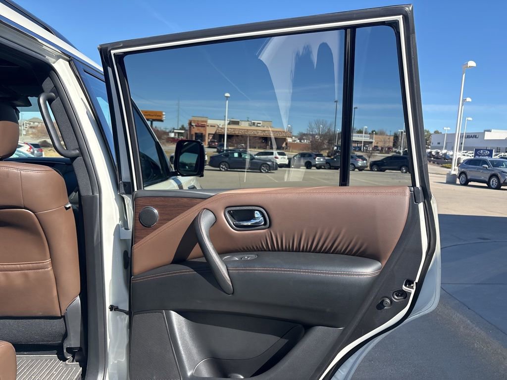 Used 2020 Nissan Armada Platinum w/ Platinum Reserve Package image 32