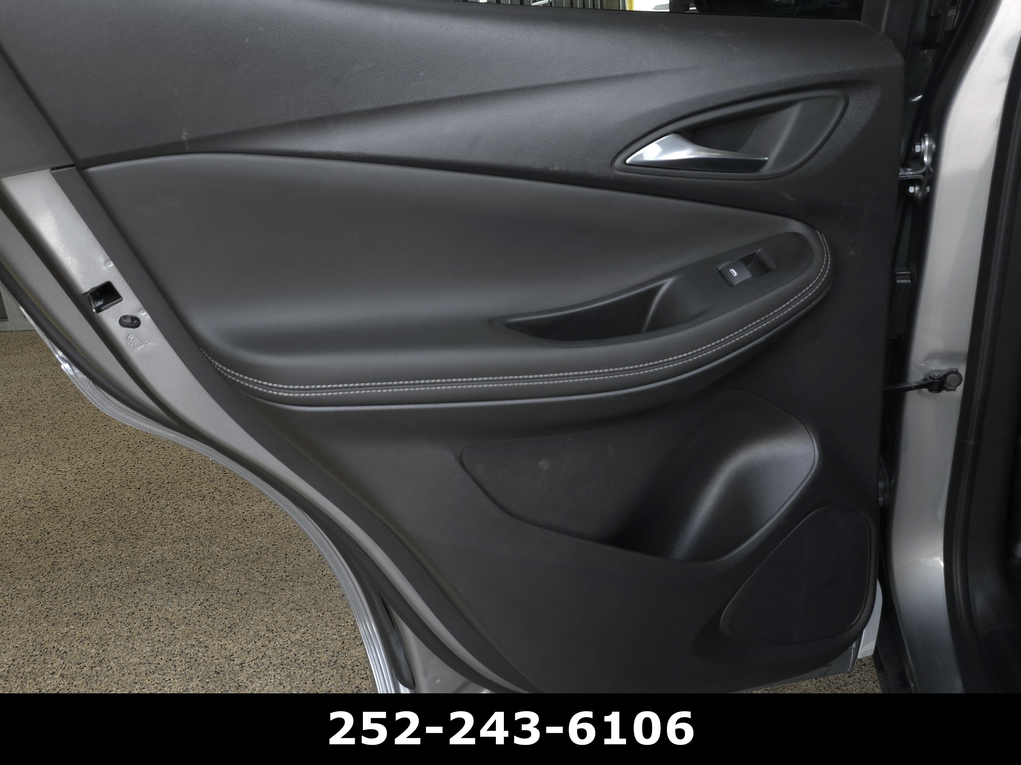 Used 2025 Buick Encore GX Avenir w/ Avenir Technology Package AWD/4WD image 30
