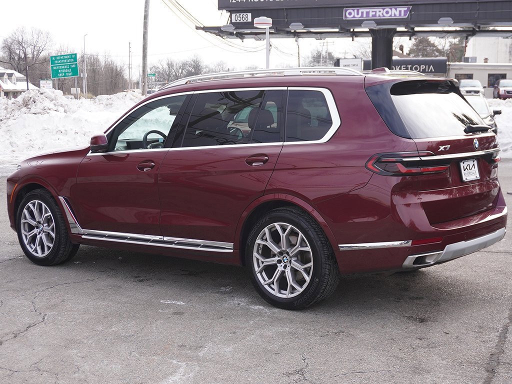 Used 2024 BMW X7 xDrive40i w/ Premium Package image 15