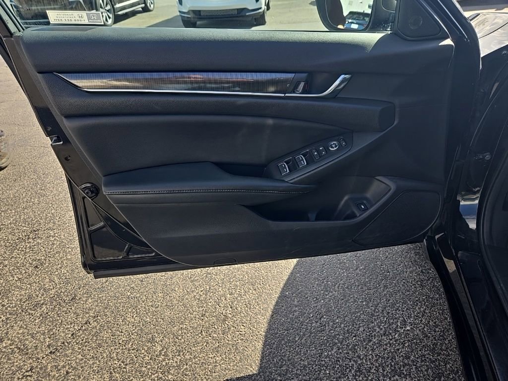 Used 2022 Honda Accord Sport image 12