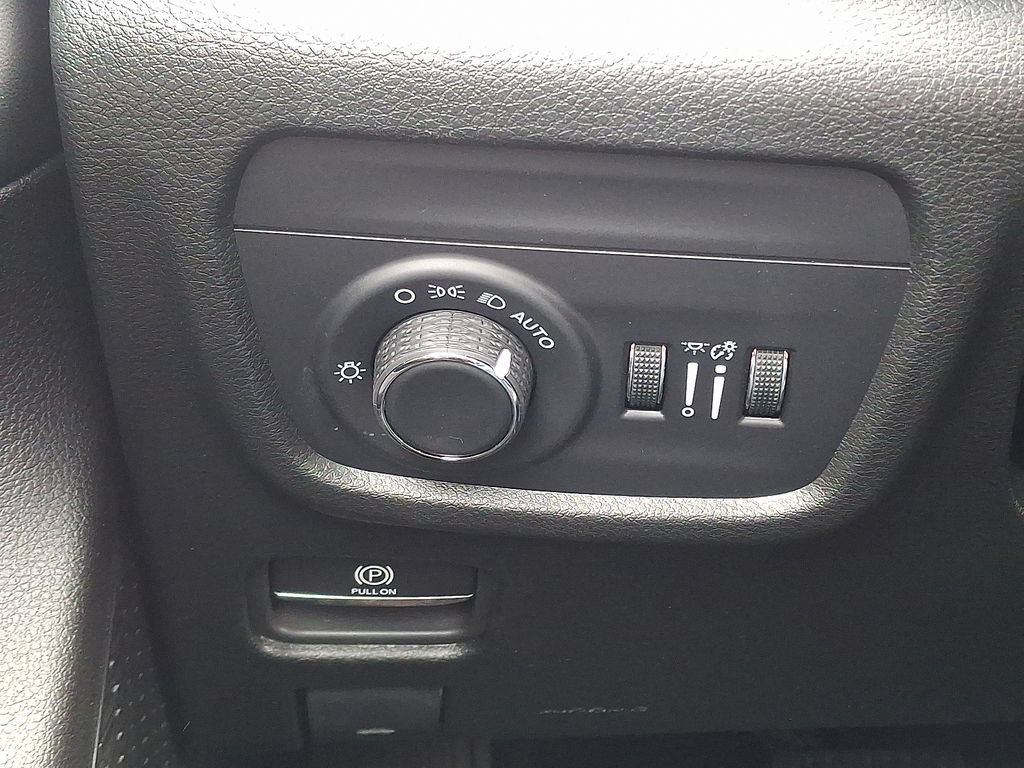 New 2025 Jeep Grand Cherokee L Laredo w/ Luxury Tech Group I AWD/4WD image 43