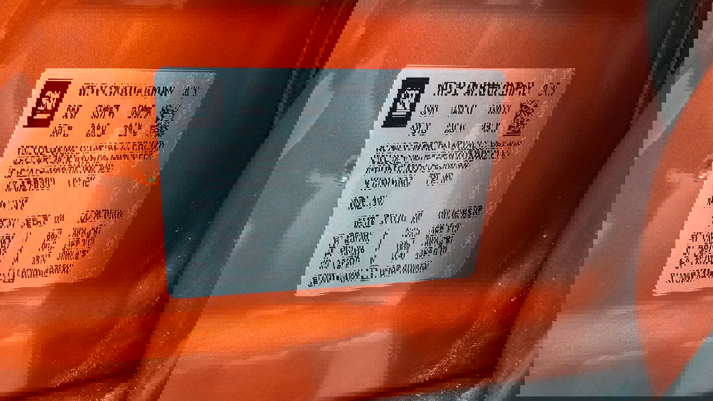 Used 2015 Chevrolet Trax LT w/ LT Sun and Sound Package image 21