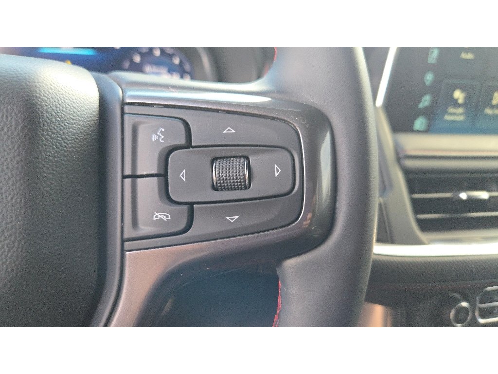 Used 2024 Chevrolet Suburban RST w/ Luxury Package AWD/4WD image 31