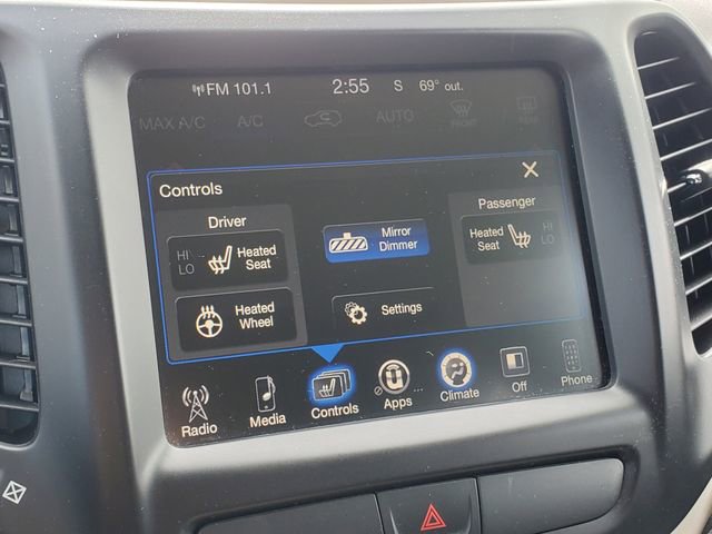 Used 2016 Jeep Cherokee Limited AWD/4WD image 22