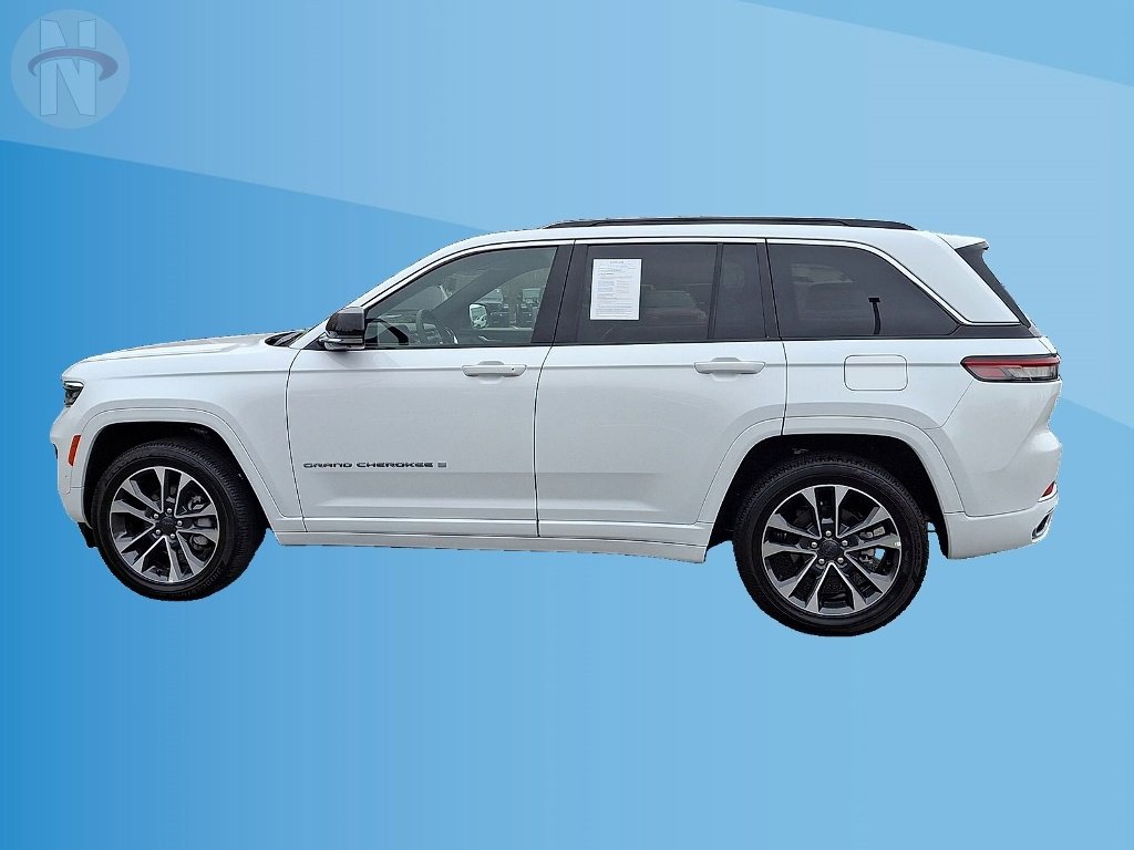 Certified 2025 Jeep Grand Cherokee Overland w/ Adv Protech Group III image 5