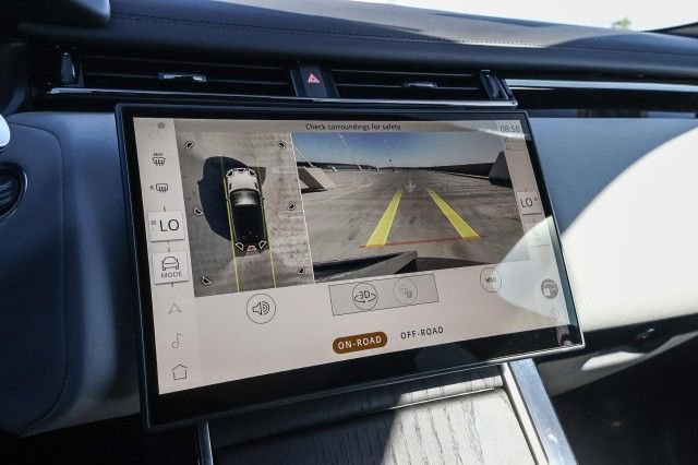 New 2026 Land Rover Range Rover Velar Dynamic SE image 23