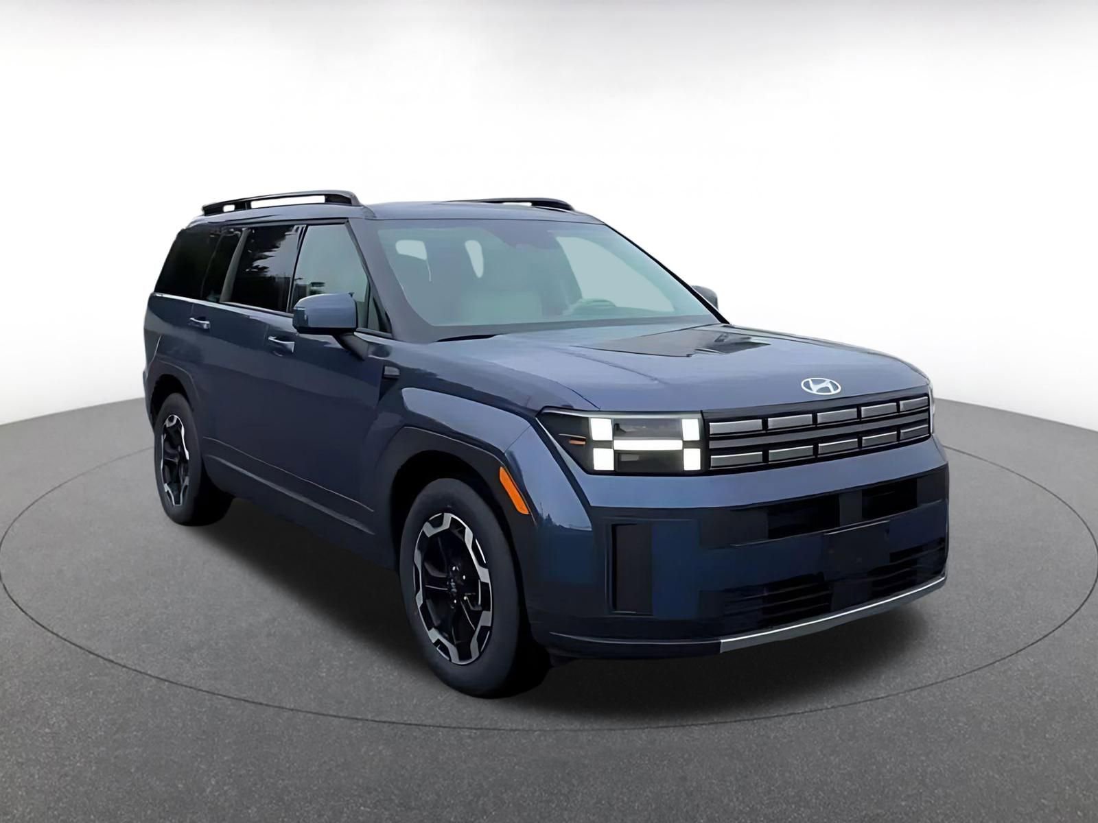 Used 2025 Hyundai Santa Fe SEL image 3