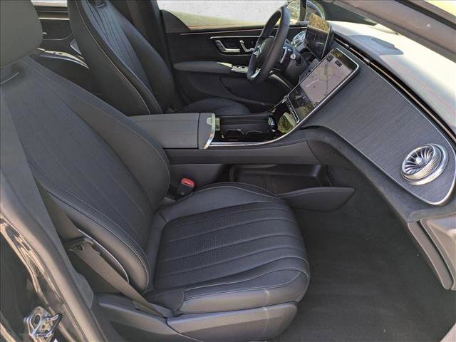 Used 2022 Mercedes-Benz EQS 450+ Sedan image 23