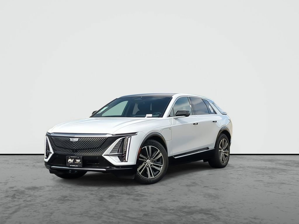 New 2026 Cadillac Lyriq Luxury RWD image 4