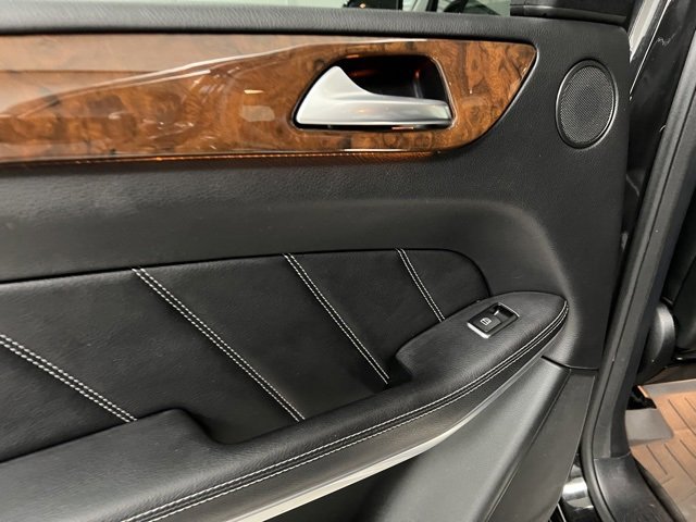 Used 2014 Mercedes-Benz GL 550 4MATIC image 47