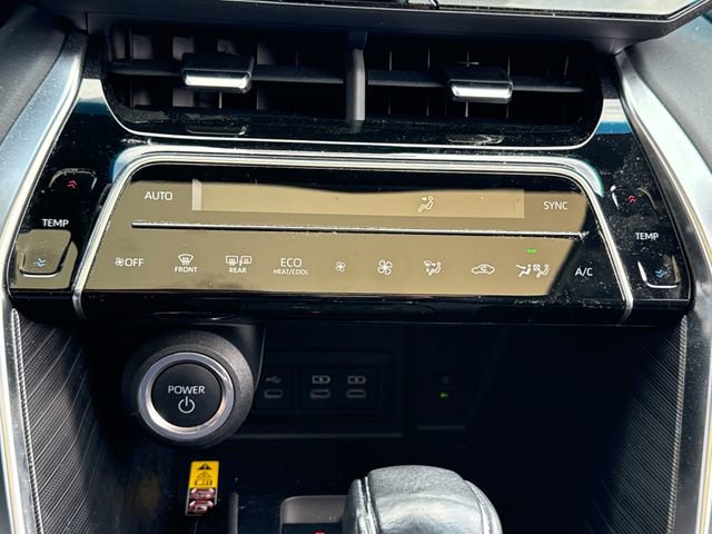 Used 2023 Toyota Venza Nightshade image 31