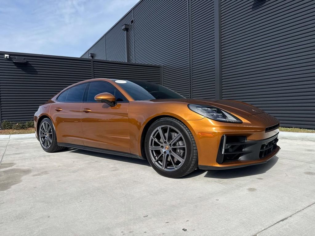 Certified 2024 Porsche Panamera 4 w/ Premium Package image 9
