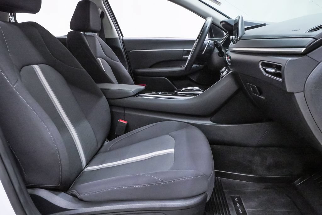 Used 2023 Hyundai Sonata SEL w/ Cargo Package FWD image 13