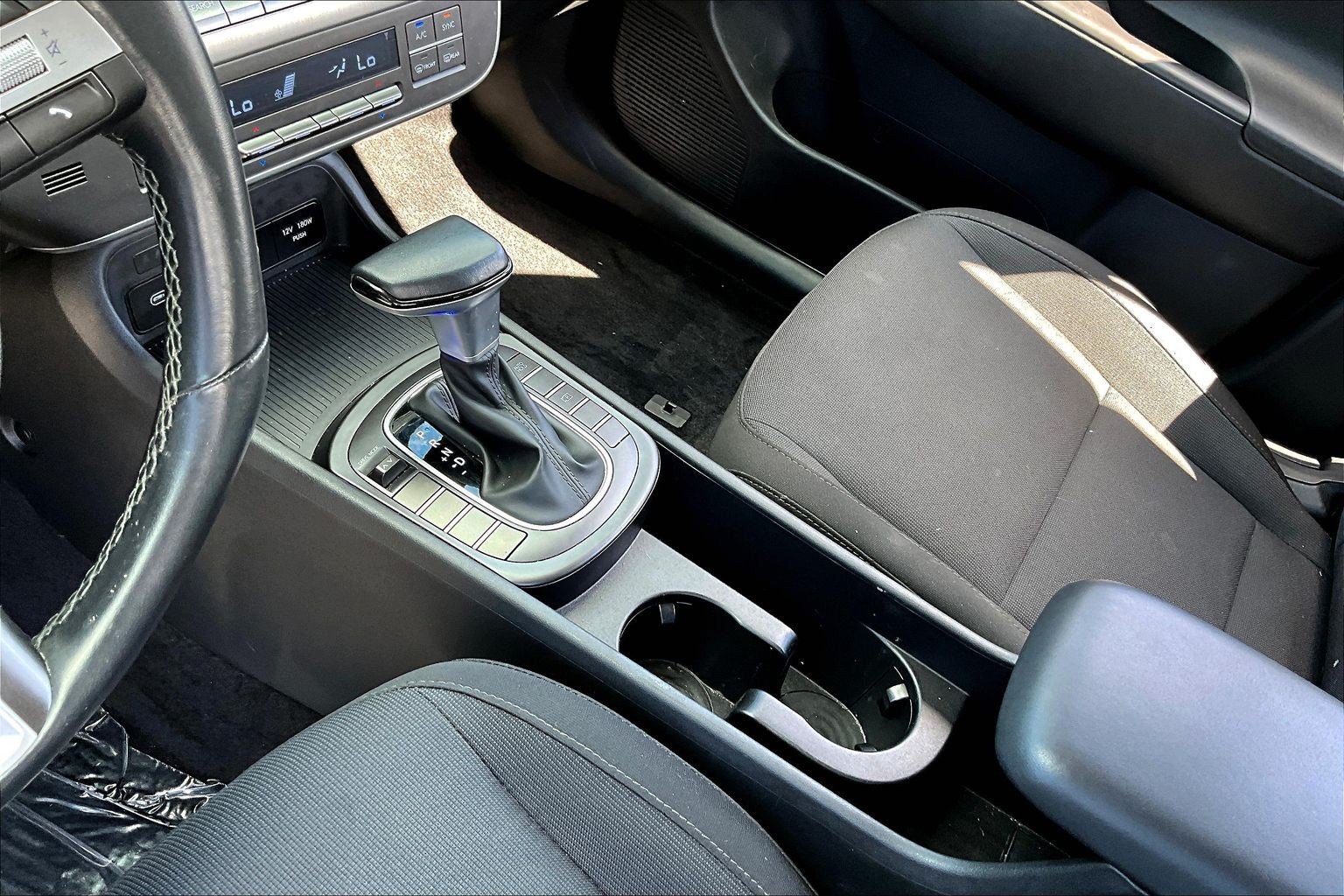 Used 2025 Hyundai Kona SEL FWD image 16