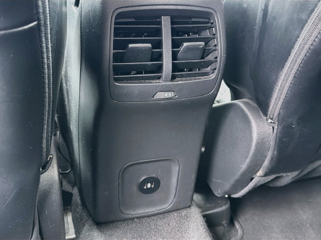 Used 2024 Ford Escape Platinum AWD/4WD image 27