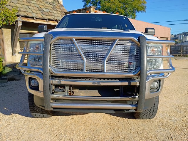 Used 2015 Ford F250 Lariat w/ Lariat Interior Package AWD/4WD image 3