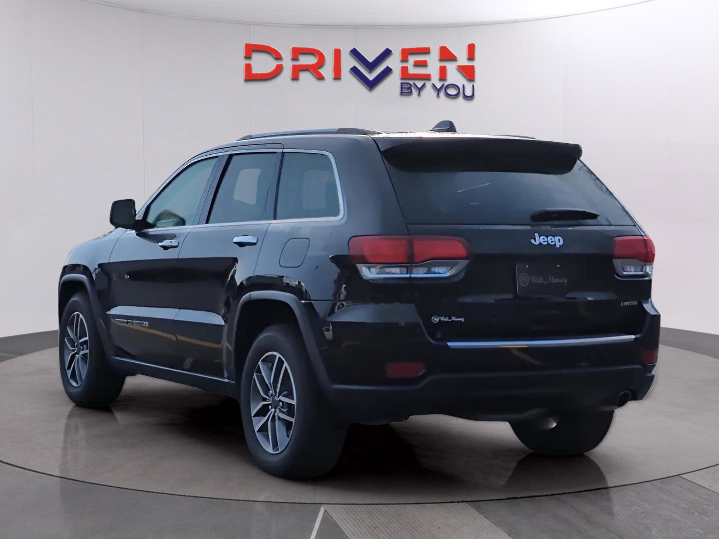 Used 2021 Jeep Grand Cherokee Limited image 3