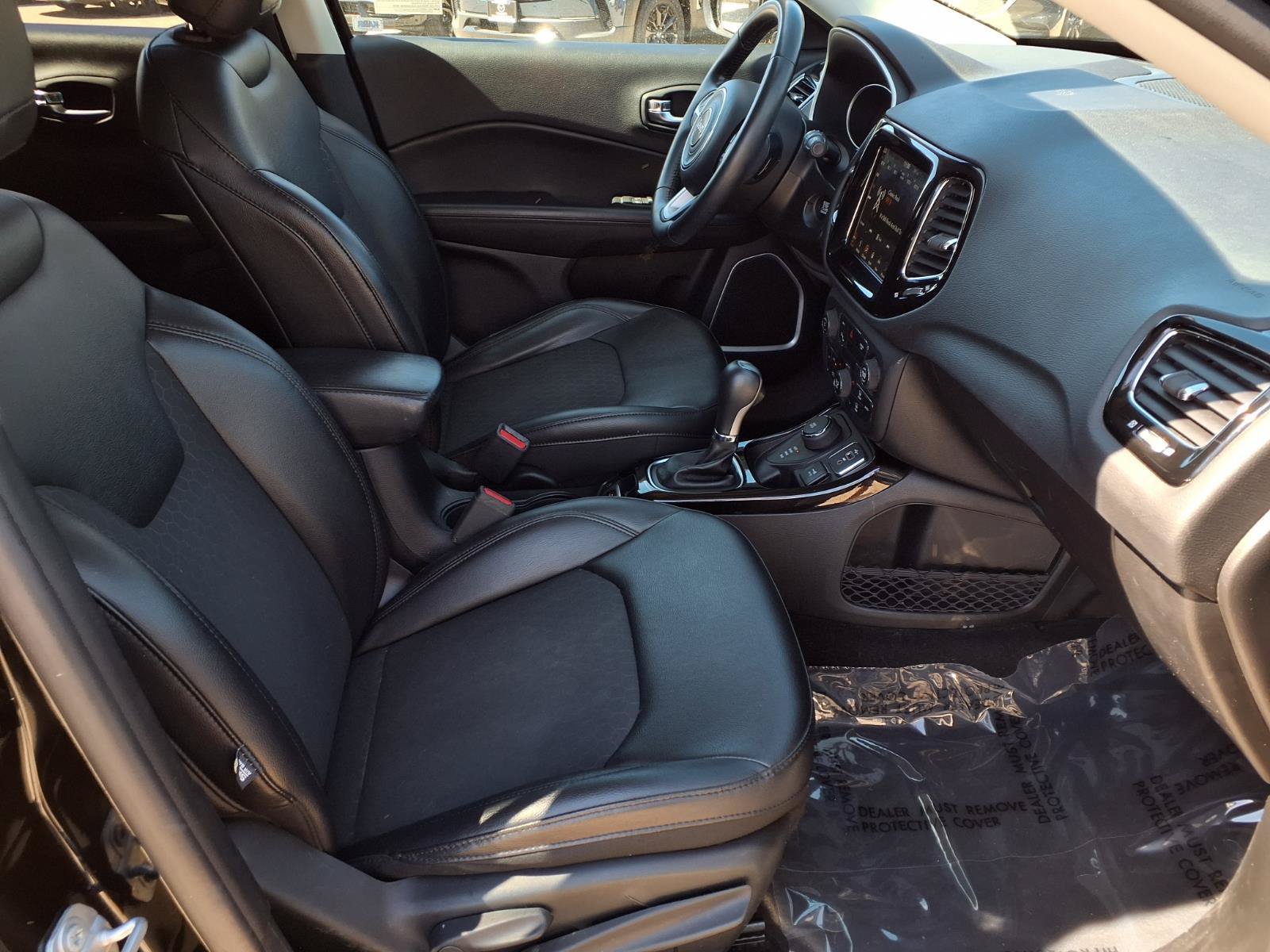 Used 2019 Jeep Compass Latitude AWD/4WD image 25