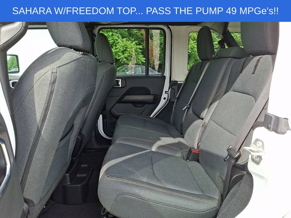 Used 2024 Jeep Wrangler Unlimited Sahara AWD/4WD image 10