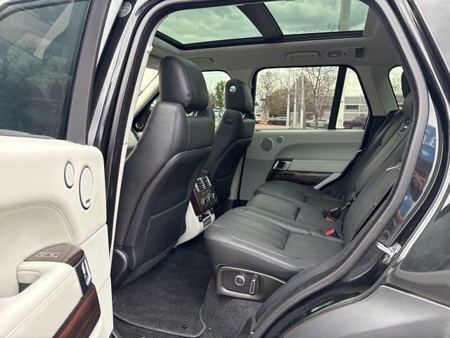 Used 2017 Land Rover Range Rover Supercharged AWD/4WD image 17