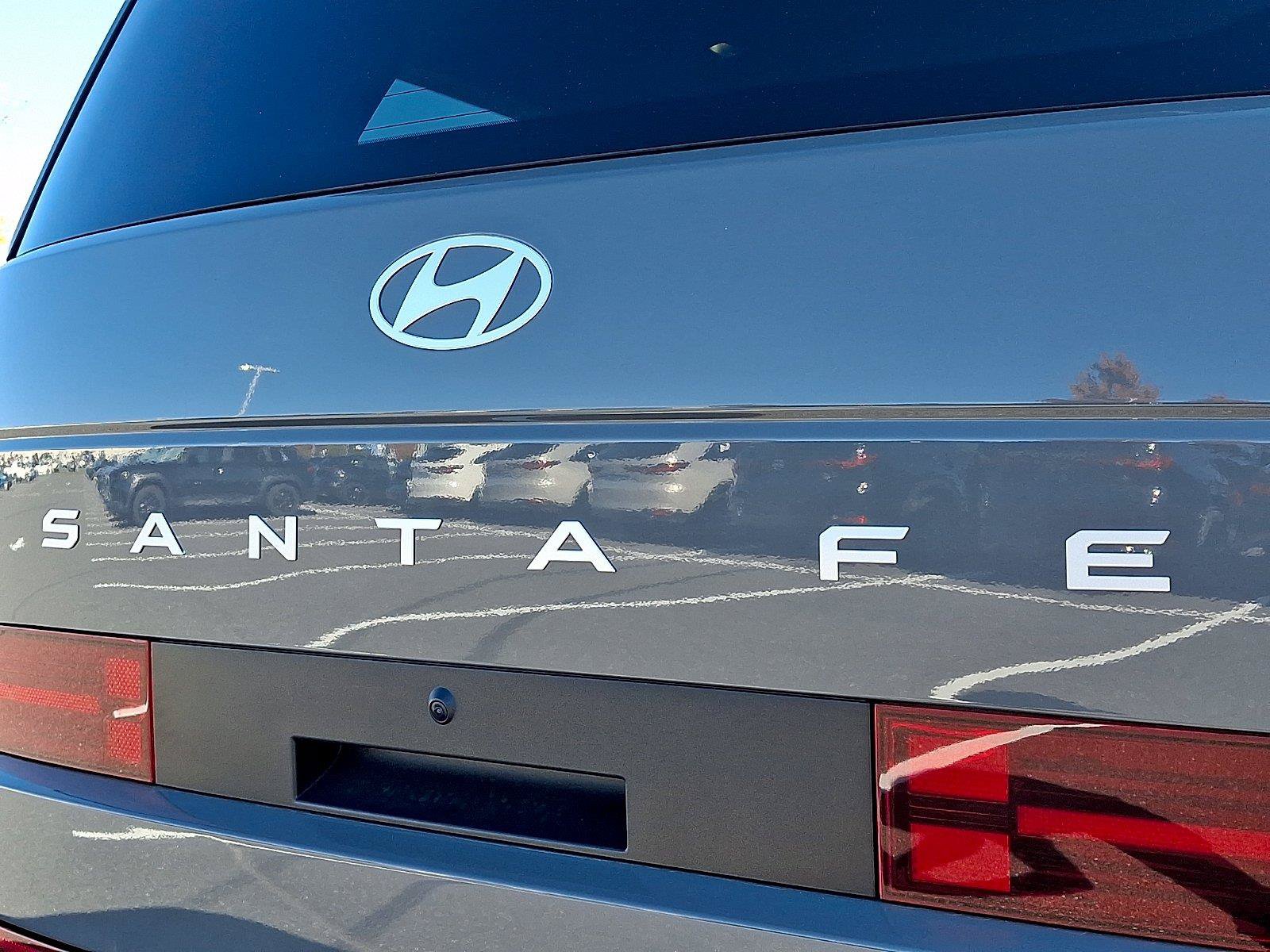 Used 2025 Hyundai Santa Fe SE AWD/4WD image 30